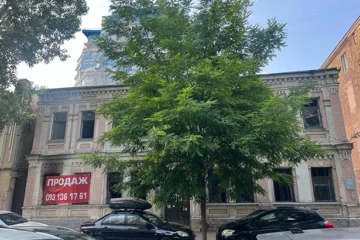 На Лук’янівці виставили на продаж одну з найстаріших садиб кінця ХІХ століття – Перов