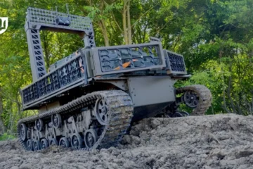 Понад півтони вантажу під обстрілами: ЗСУ отримають новий безпілотний комплекс «Мураха»