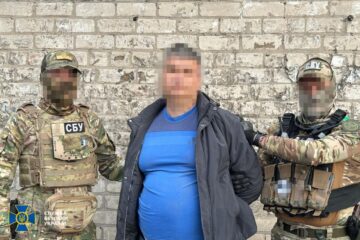 Намагалися «засліпити» ППО Дніпра: контррозвідка затримала двох агентів рф, які шукали позиції ЗРК та РЛС