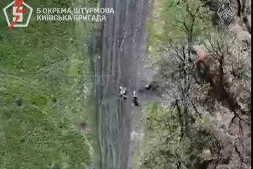 «Жоден маневр не лишиться безкарним»: штурмовики знищили два мотоцикли та укриття ворога