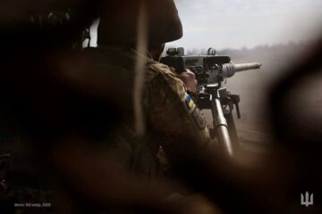 Майже 100 штурмів уздовж усієї лінії фронту: росіяни не припиняють атак атак на наші позиції