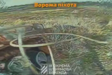 Смерть залізла під танк: FPV-дрон штурмовиків дістав окупанта в його останній схованці