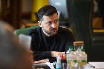 Погоджено три конкретні рішення — Президент провів нараду щодо посилення санкцій проти рф