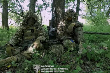 «Спринтери», «ослики» та «мухомори»: як снайпери-десантники класифікують та нищать ворога на Курщині