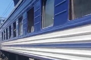 Пошкоджено потяг, школи та дитсадки — внаслідок удару рф по Дніпру є загиблі та постраждалі