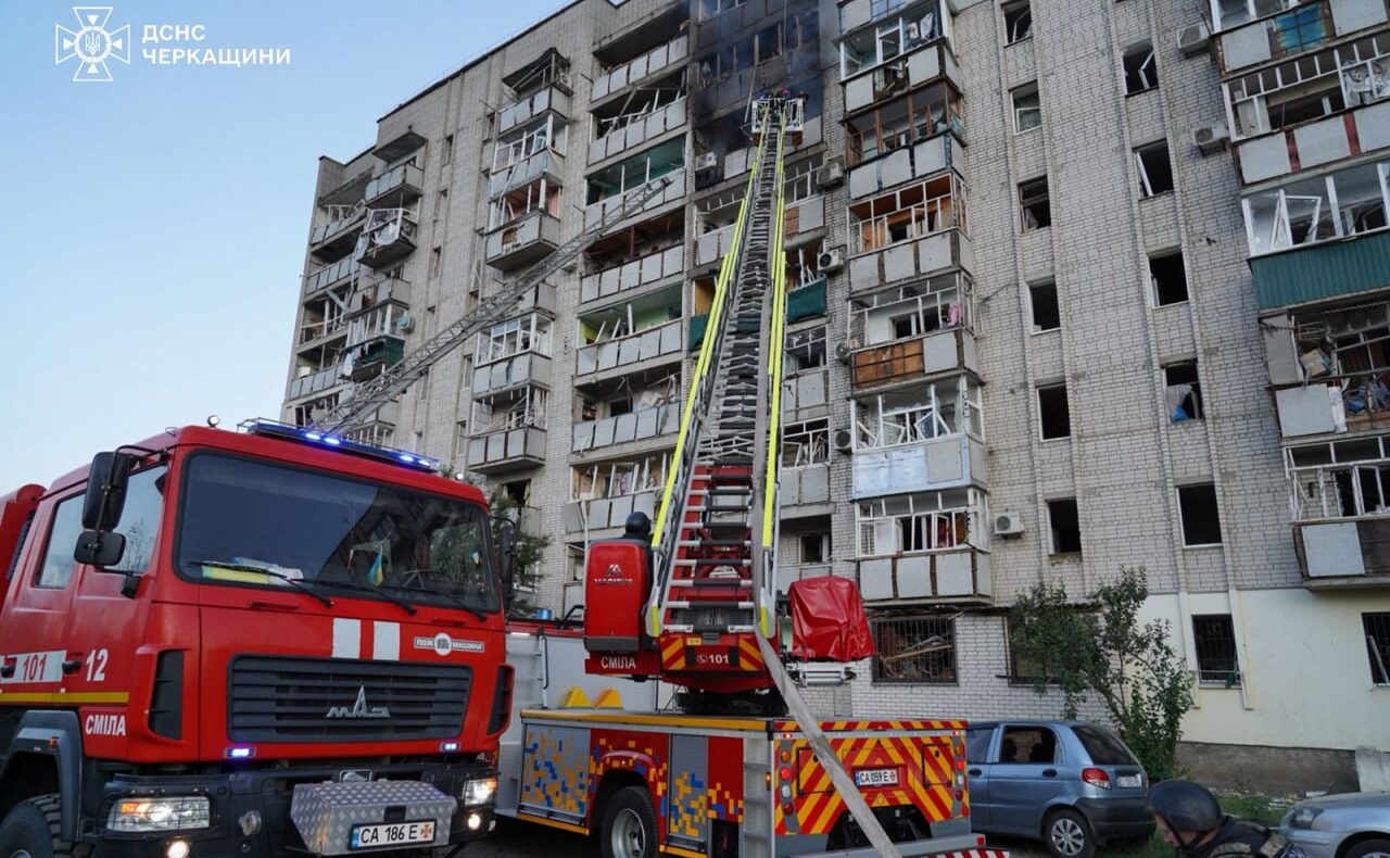 Понад 470 БПЛА та 60 ракет — Президент розповів подробиці нічної атаки рф