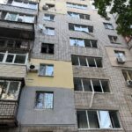 Потрощені автомобілі, багатоповерхівки та навальні заклади: наслідки удару на Дніпропетровщині