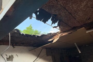 Дніпропетровщину накрило артою та дронами: є жертви, зруйновано десятки будинків