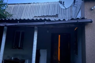 Обстріли Донеччини: масштабні пожежі в житловому секторі Краматорська