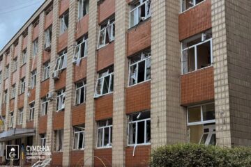 На Сумщині росіяни пошкодили дві адмінбудівлі