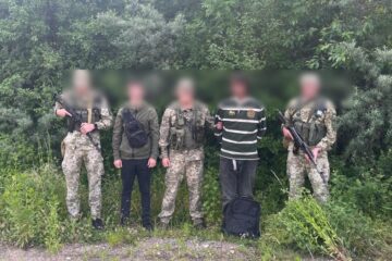 На Львівщині затримали киянина, який вже втретє намагався втекти за кордон