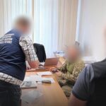 На Львівщині викрили посадовця, який нарахував 35 млн «бойових» тиловому батальйону
