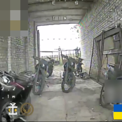 Їзди не буде — наші пілоти одним дроном знищили шість російський мотоциклів