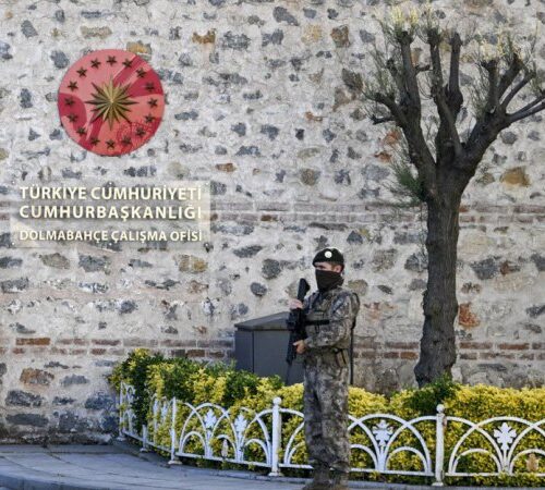 У Туреччині затримали понад 150 осіб, зокрема ексмера та членів опозиції