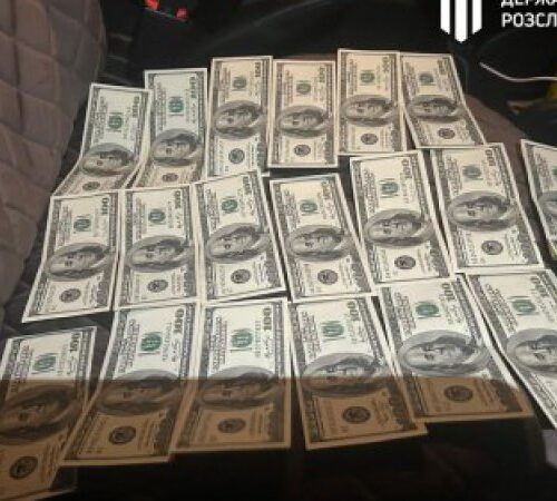 НАБУ і САП завершили слідство щодо ексдетективів, яких підозрюють у вимаганні $150 тисяч
