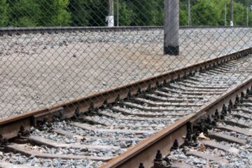 ​Через схід порожніх вантажних вагонів на Рівненщині затримується низка потягів