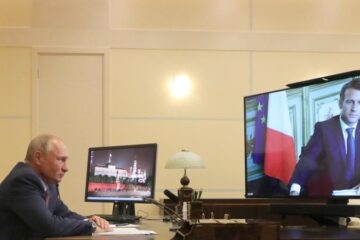 Путін відхилив пропозицію Макрона про “припинення війни і серйозні перемовини”