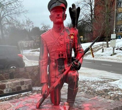 У Литві російські агенти знищили пам’ятник командиру литовських партизанів