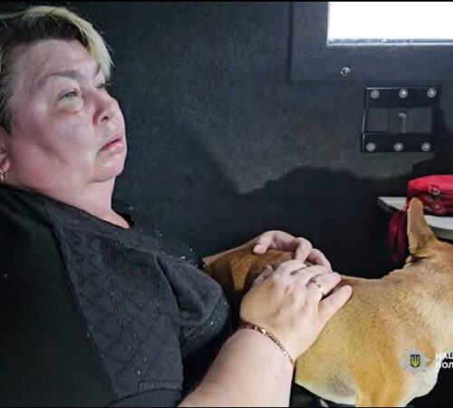 Поліцейські Донеччини евакуювали з Костянтинівки двох людей