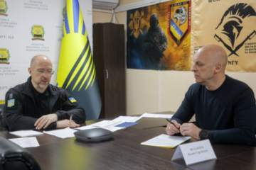 Шмигаль на Донеччині обговорив з очільником ОВА питання фортифікацій та потреби військових