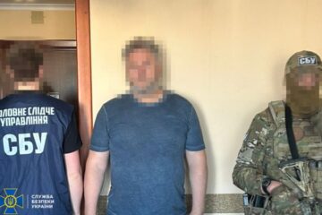 Депутат Волинської облради забезпечував ухилянтів підробленими документами для виїзду за кордон