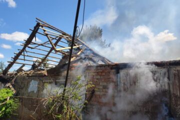 Окупанти обстріляли Дніпропетровщину дронами і КАБАми: загинув чоловік