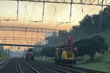 У Києві через російську атаку пошкоджено інфраструктуру Укрзалізниці