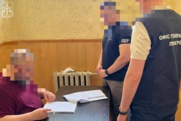Ексдиректору Департаменту держзакупівель Міноборони оголосили підозру у збитках на 2 млрд грн