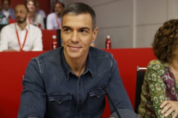 Прем’єр-міністр Іспанії оголосив про перестановки у партії на тлі розслідування корупції
