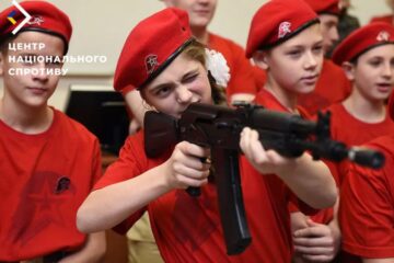 Спротив: окупанти залучають українських підлітків з “Юнармії” до патрулювання