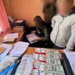 На Чернігівщині викрили “педколектив”, який за хабарі ухилявся від мобілізації, – ДПСУ