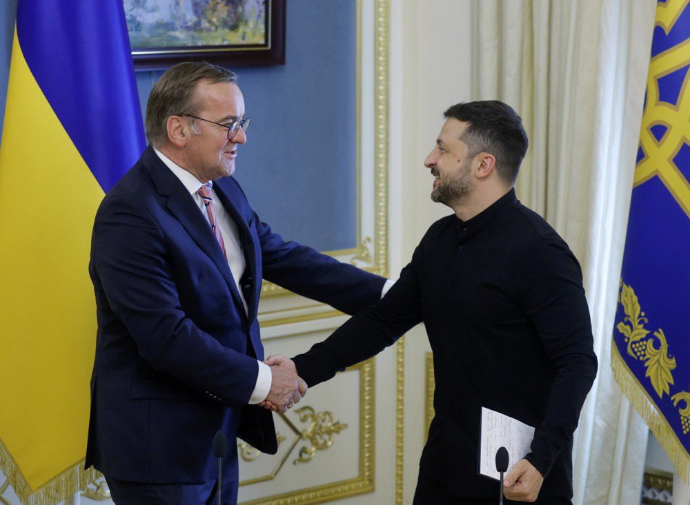 Президент України Володимир Зеленський і міністр оборони Німеччини Борис Пісторіус під час пресконференції після зустрічі в Києві, 12 червня 2025 року.