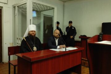 Суд продовжив запобіжний захід митрополиту УПЦ МП Феодосію до 8 вересня
