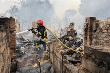 У Житомирській області внаслідок атаки спалахнули декілька пожеж