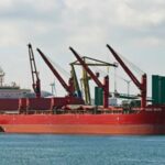 Троє людей загинули внаслідок нападів хуситів на вантажні судна в Червоному морі