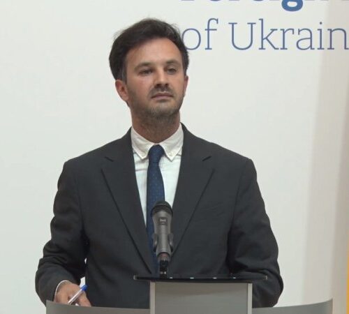 МЗС: українська та американська сторони продовжують роботу щодо постачання оборонної допомоги