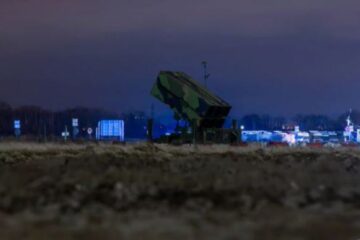 Польща підняла у повітря винищувачі та привела ППО у бойову готовність