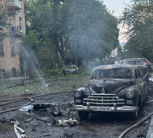 У Львові через обстріли РФ пошкоджені промислові об’єкти,  кількість постраждалих зросла(доповнено)
