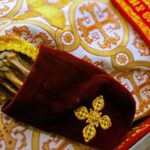 Дорогі кістки. Чому й навіщо християни вшановують мощі?