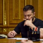 Зеленський підписав закон про множинне громадянство та про вихід із Оттавської конвенції