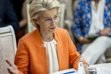 Фон дер Ляєн представить сьогодні свій план щодо наступного семирічного бюджету Євросоюзу