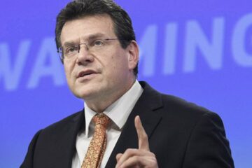 ​Єврокомісар Шефчович терміново вирушив до США через нові тарифи Трампа