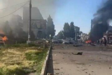 Росіяни вдарили авіабомбами по центру Добропілля на Донеччині. Є жертви