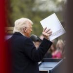 FT: Трамп наполягає на тарифах 15–20% на всі товари з ЄС