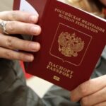 З Латвії можуть депортувати 841 росіянина, що не склали іспит із латиської мови