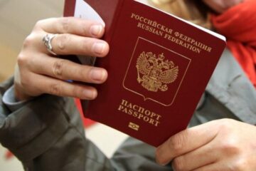 З Латвії можуть депортувати 841 росіянина, що не склали іспит із латиської мови