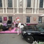 У Києві жінка за кермом Mercedes без посвідчення водія в’їхала в літню терасу ресторану, є потерпіла