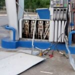 Унаслідок обстрілів на Дніпропетровщині пошкоджено АЗС і підприємство