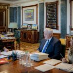Зеленський призначив 16 послів