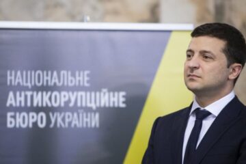 НАБУ прокоментувало десятки обшуків у своїх детективів: СБУ може отримати інформацію про заплановані операції